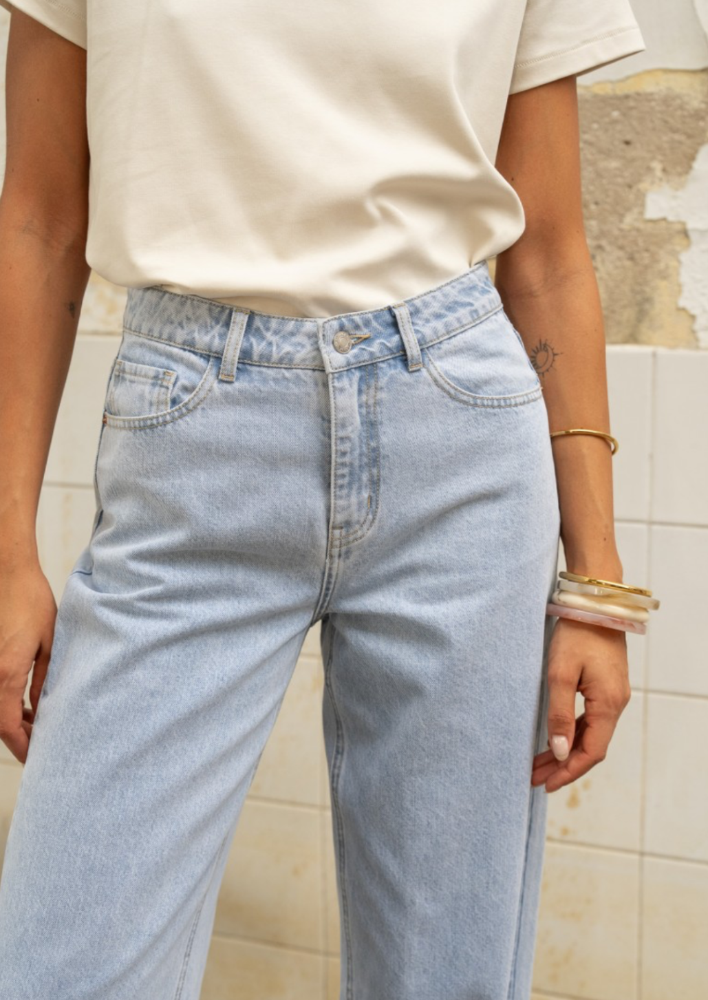 Bony Pale Blue Jean